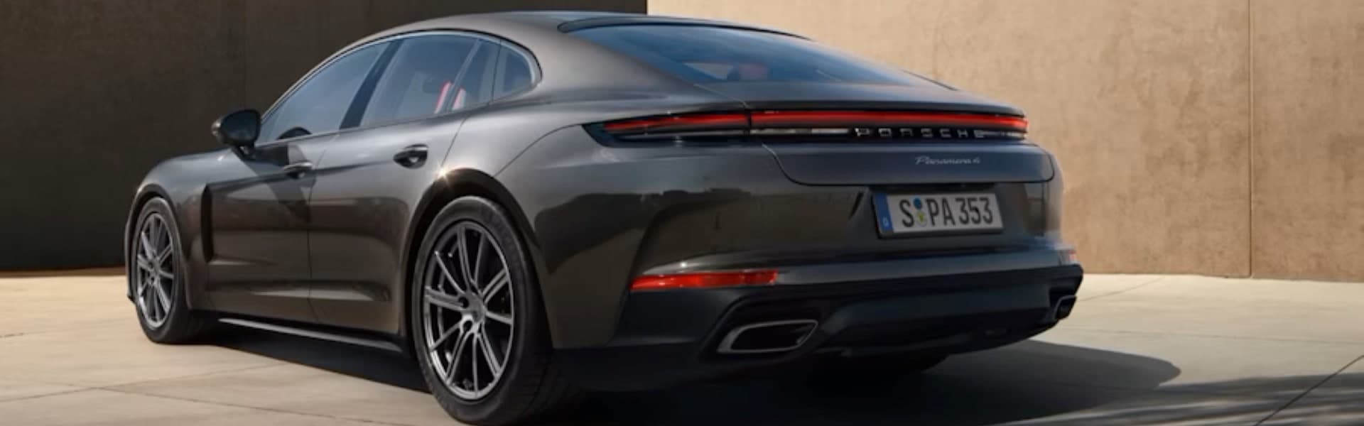 2025 Porsche Panamera Banner