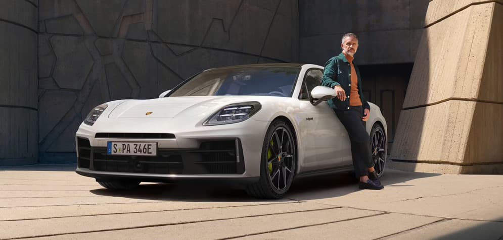 2025 Porsche Panamera 4 E-Hybrid Feature Image